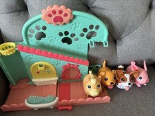 Chubby Puppies  Friends Pet Fun Center Playset w/ Dog And Puppy Horse Bunny