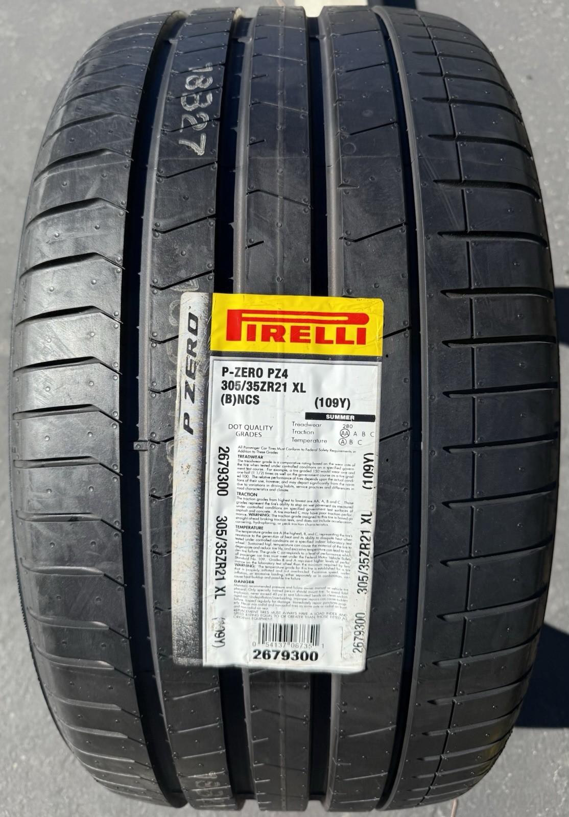 TWO BRAND NEW 305/35ZR21 (109Y) Pirelli P Zero PZ4 Luxury B Bentley PNCS Tires
