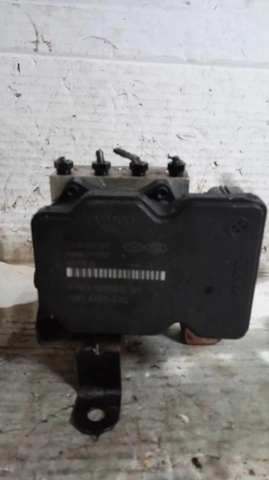 Modulador ABS usado se adapta a: Hyundai Genesis 2013 montaje modulador CPE 2,0 L AT Gra Foto 2 de 4