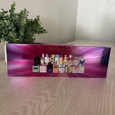 2025 Macy's ’s 18 Piece  Favorite Scents Perfume Sampler Set For Her NIB 2025