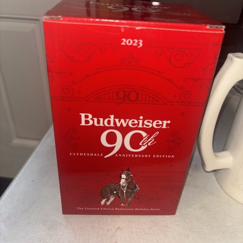 2023 BUDWEISER 90th ANNIVERSARY HOLIDAY STEIN Keramik Neu mit Box - Bild 6 von 7