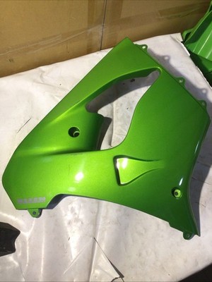 Kawasaki NOS 55028-1361-8n Green RH Right Side Cowling ZX Zx900