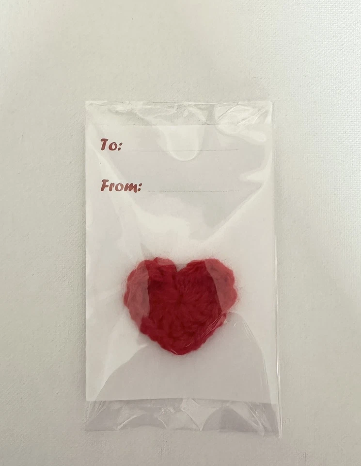 Hecho a mano corazón ganchillo regalos de San Valentín para niños adolescentes recuerdo adorno, 12 piezas Foto 4 de 4