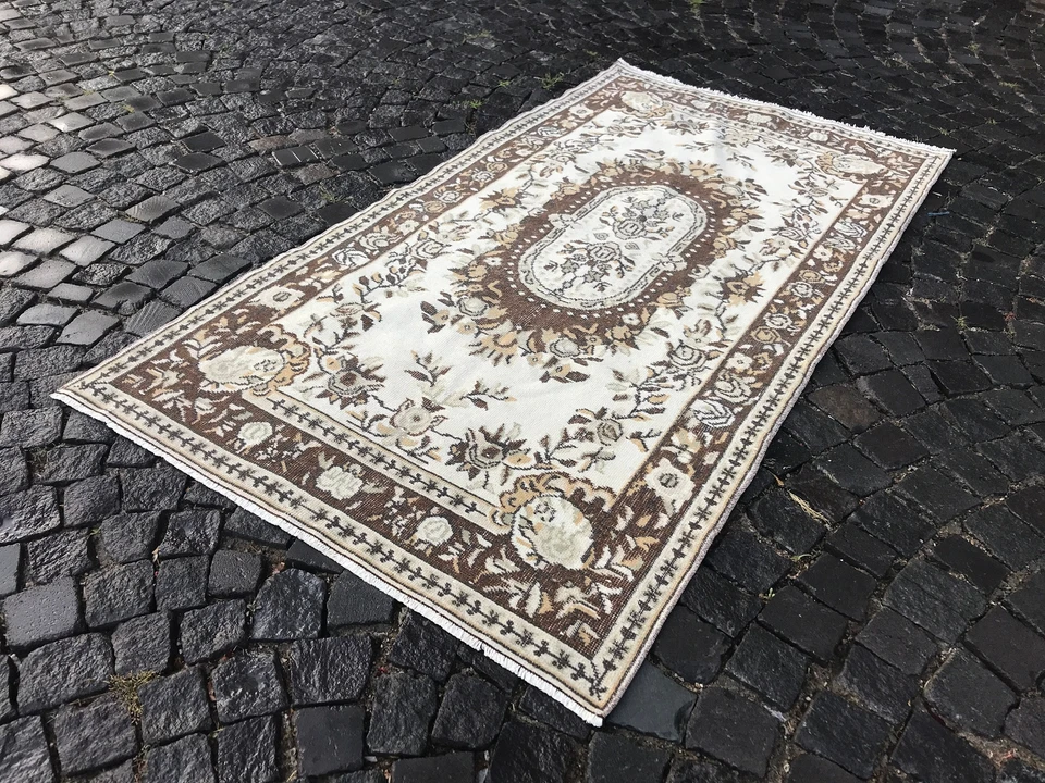 Turkish Antique rug Bohemian Area rug Oushak rug Vintage Rug Handmade Wool rug - Image 3 of 4