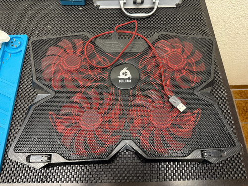 KLIM k19 Wind 4 Lüfter 19 Zoll Laptop-Kühler