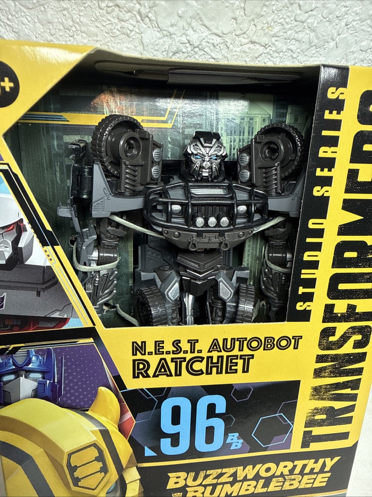 Hasbro Transformers N.E.S.T. Autobot Ratchet Buzzworthy Bumblebee SS 96