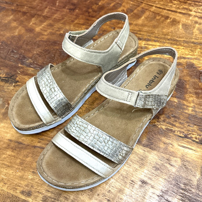 Inblu New Gold Leather Women s Strappy Flat Sandals  40 US 9 Comfort NWOB
