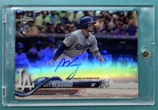2018 Topps Chrome Alex Verdugo Auto Refractor. /499 Rookie