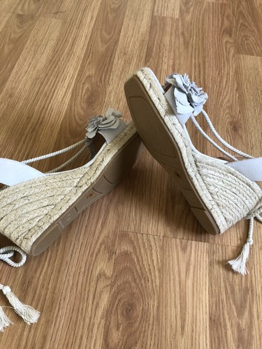 NWT Jutelia Made In Spain Women’s Suede Flower Wedge Espadrilles SZ 10 US 42 EUR - Picture 13 of 14