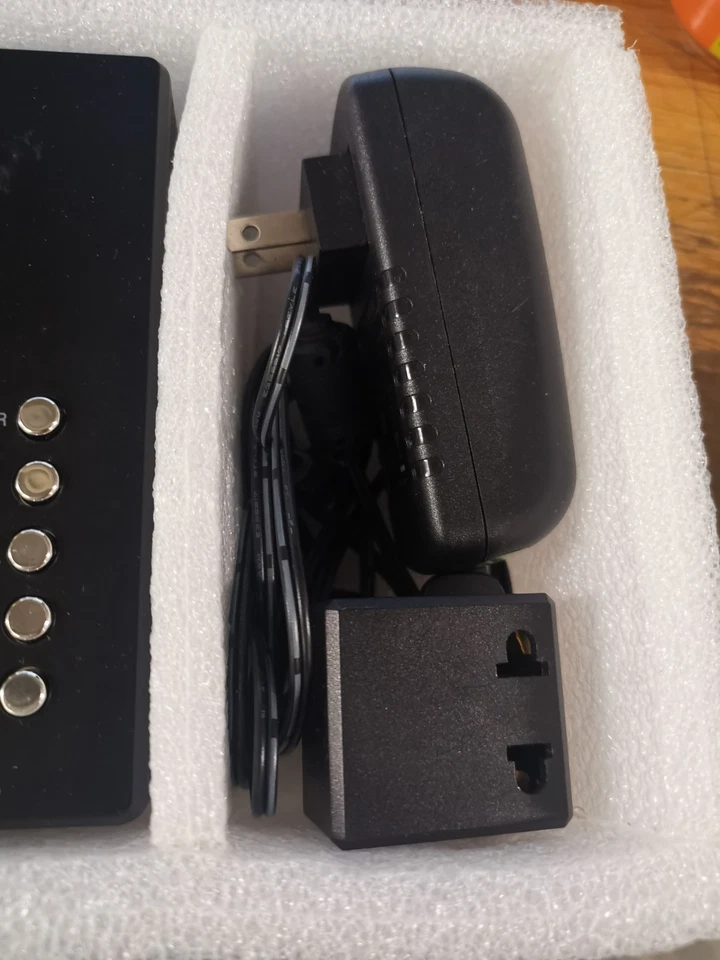 Excelvan Mini Projector LED 60” 320 x 240 Remote SD USB HDMI Boxed. (BOX U) - Image 3 of 4