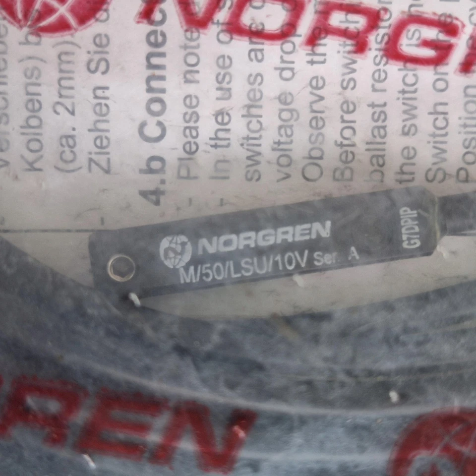Norgren M/50/LSU/10V Magnetic Reed Switch 10–240VAC/10–170VDC, 10 m Cable, IP66 - Image 2 of 3