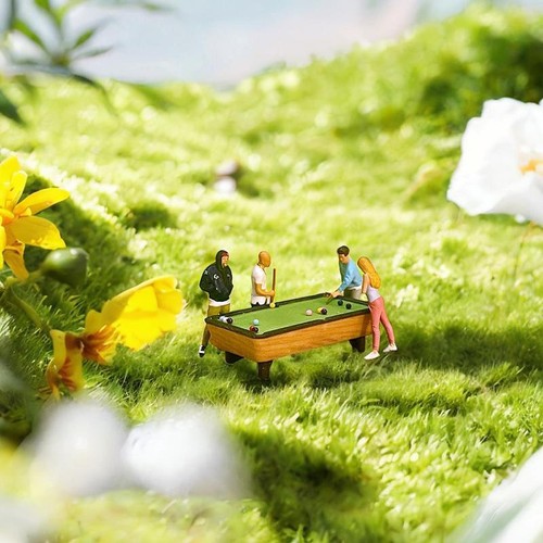 1/64 Scale Miniature Pool Table Resin Miniature Figures for Miniature Scenes - Picture 3 of 7
