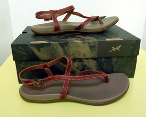 chaco rowan thong sandal