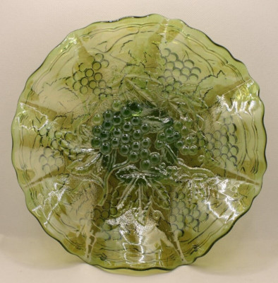 Imperial Glass Vintage Grape Verde Green 9'' Bon Bon Dish Fruit Bowl Ruffled