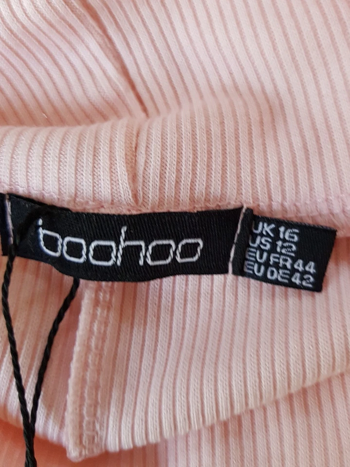 BOOHOO Soft Pink High Neck Cold Shoulder Batwing Rib Knit Top Size 16 BNWT - Image 4 of 4