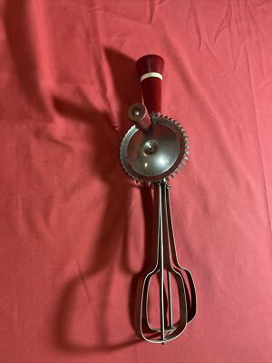 Vintage Ecko Red Wood Handle Egg Beater Hand Mixer USA