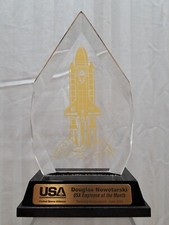 **RARE ACRYLIC UNITED SPACE ALLIANCE / USA AW...