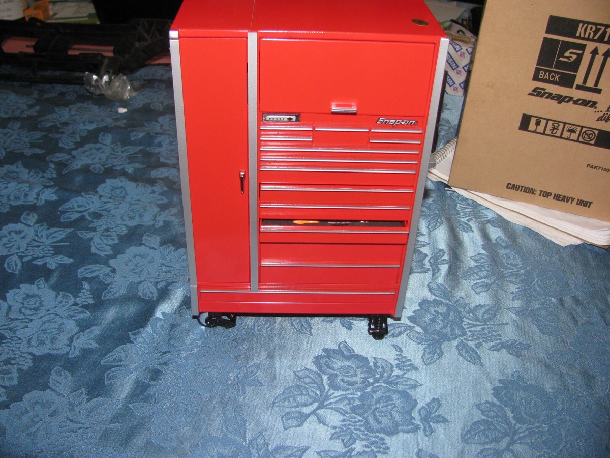 Snap-on KR7100C Die-cast Miniature Tool Box Collection 1/8 Piggy