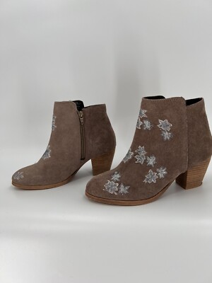 DiBa Women's Silver Floral Embroidered Tan Suede ankle Boots Size Sleek 