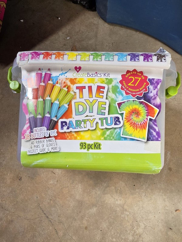 18 Bottle Tie Dye Party Tub 93 PC Kit