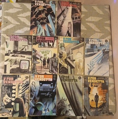 V FOR VENDETTA 1-10   ALAN MOORE DAVID LLOYD 1988-1989 Bag And Boraded VGC!