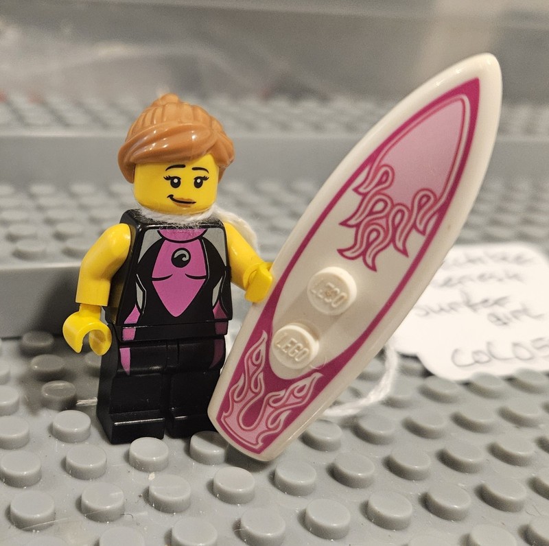 Lego MINIFIGURE- Collectible Series 4 Surfer Girl Col053 Lot24