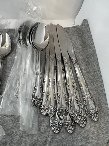 Vintage Korea Rogers Co. DREAM ROSE / ROSE BUD Stainless Flatware Lot Of 50 PCS - Picture 2 of 24