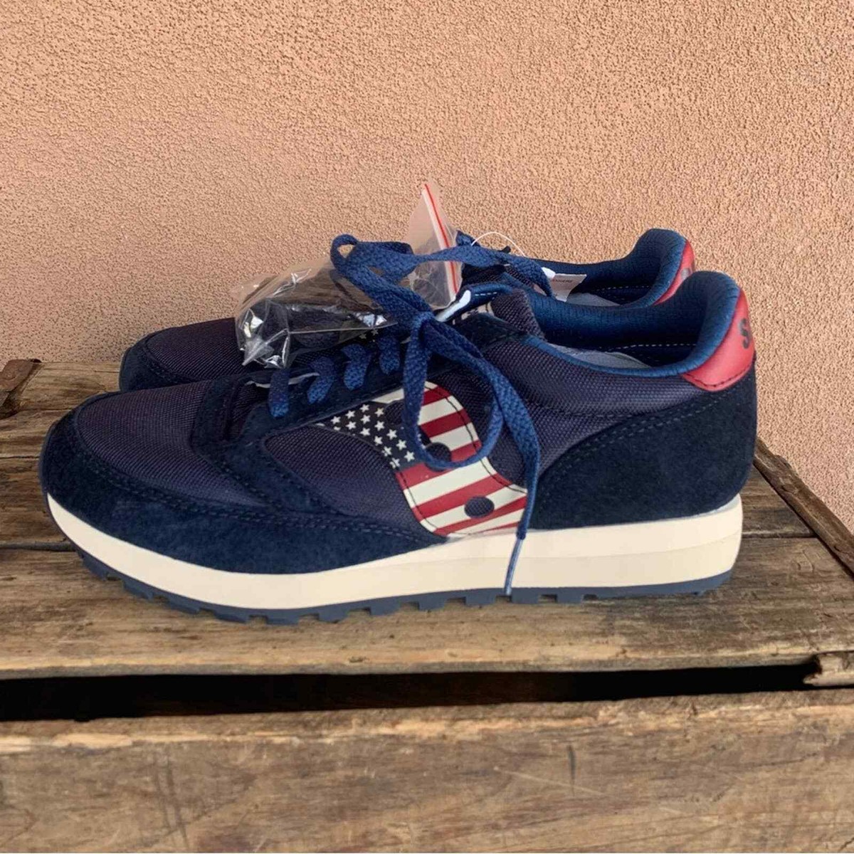 Saucony NWOT Jazz 81 Stars & Stripes Shoes | eBay display picture 1