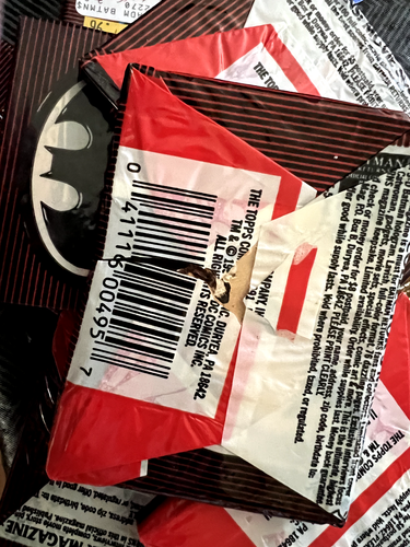 DC Comics Batman Returns Topps Stadium Cards 20 Sealed Packs - Vintage Sealed - Picture 4 of 4
