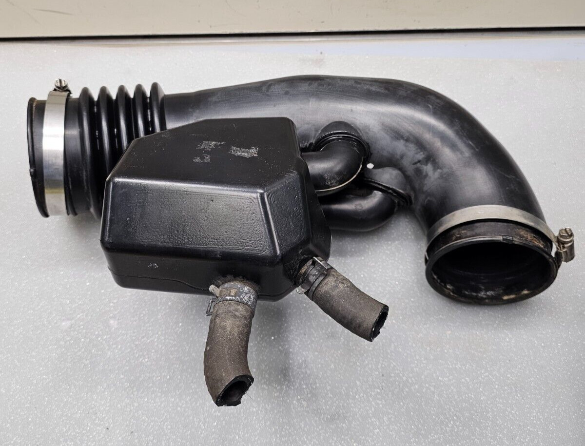 🔥2004-2008 Nissan Titan Armada Air Intake Cleaner Hose Tube Duct 5.6L Assembly