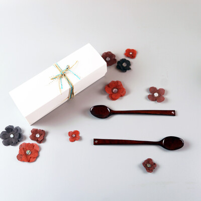 Handmade Oriental Mother of Pearl Inlaid Korean Wooden Dessert Spoons Gift Set