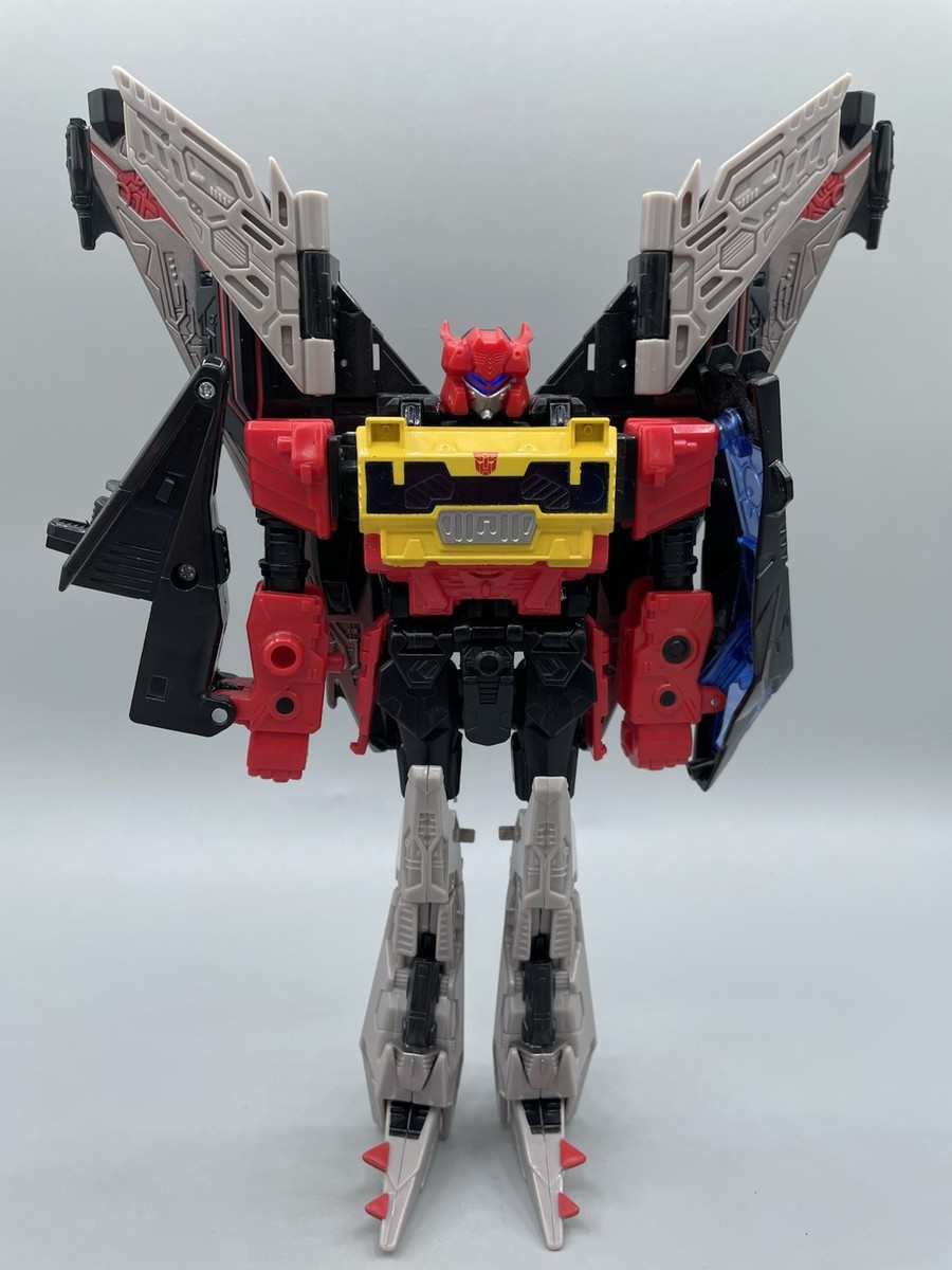 Hasbro Transformers Universe Classics Autobot Blaster Voyager