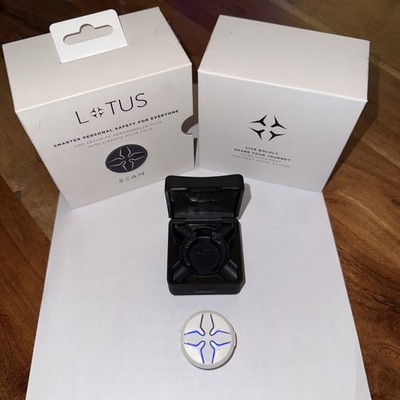 Seam Lotus Safety GPS Tracking Device & Locator Sound Recorder Notfall Weiß