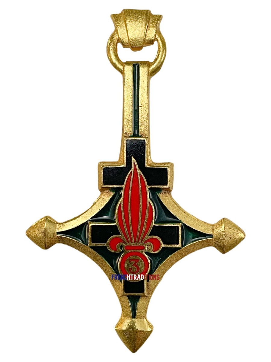 INSIGNE PELERINAGE MILITAIRE INTERNATIONAL LOURDES - badge - french