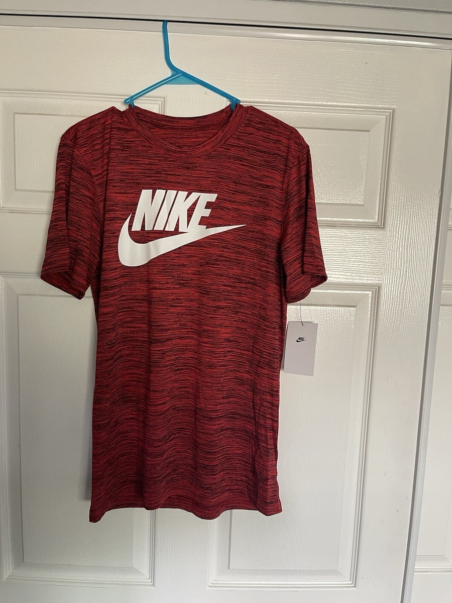 womens black and red nike shirt