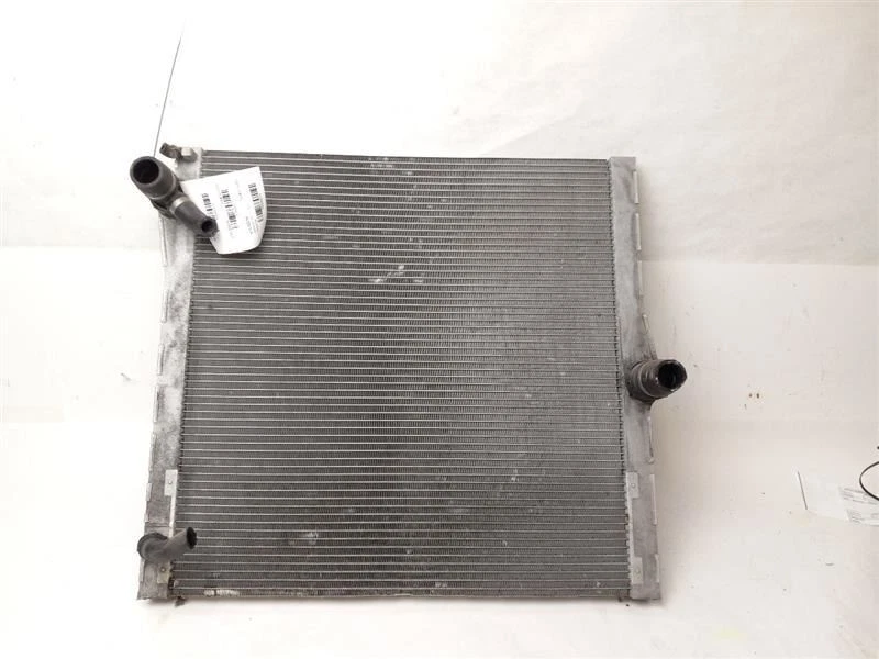 Радиатор подходит для BMW X5 2008–2019 годов - Изображение 3 из 4