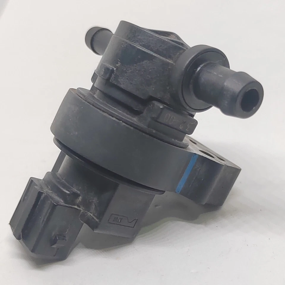 UNIDAD VÁLVULA PURGA BOTE VAPOR ORIGINAL MERCEDES R129 SL500 S500 0004701593 OEM  Foto 2 de 4