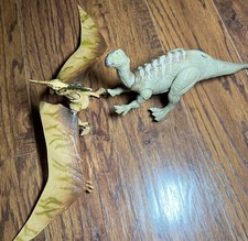Jurassic World Dominion Roar Strikers IGUANODON And Pteranodon Dinosaur Lot