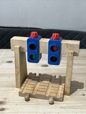 Thomas Wooden Railway OVER THE TRACK SIGNALS for wooden train sets