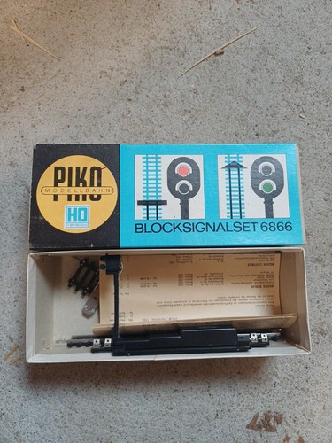 Piko HOHLPROFIL BLOCKSIGNAL 6866 aus DDR Zeiten Funktioniert | Zustand: Gebraucht