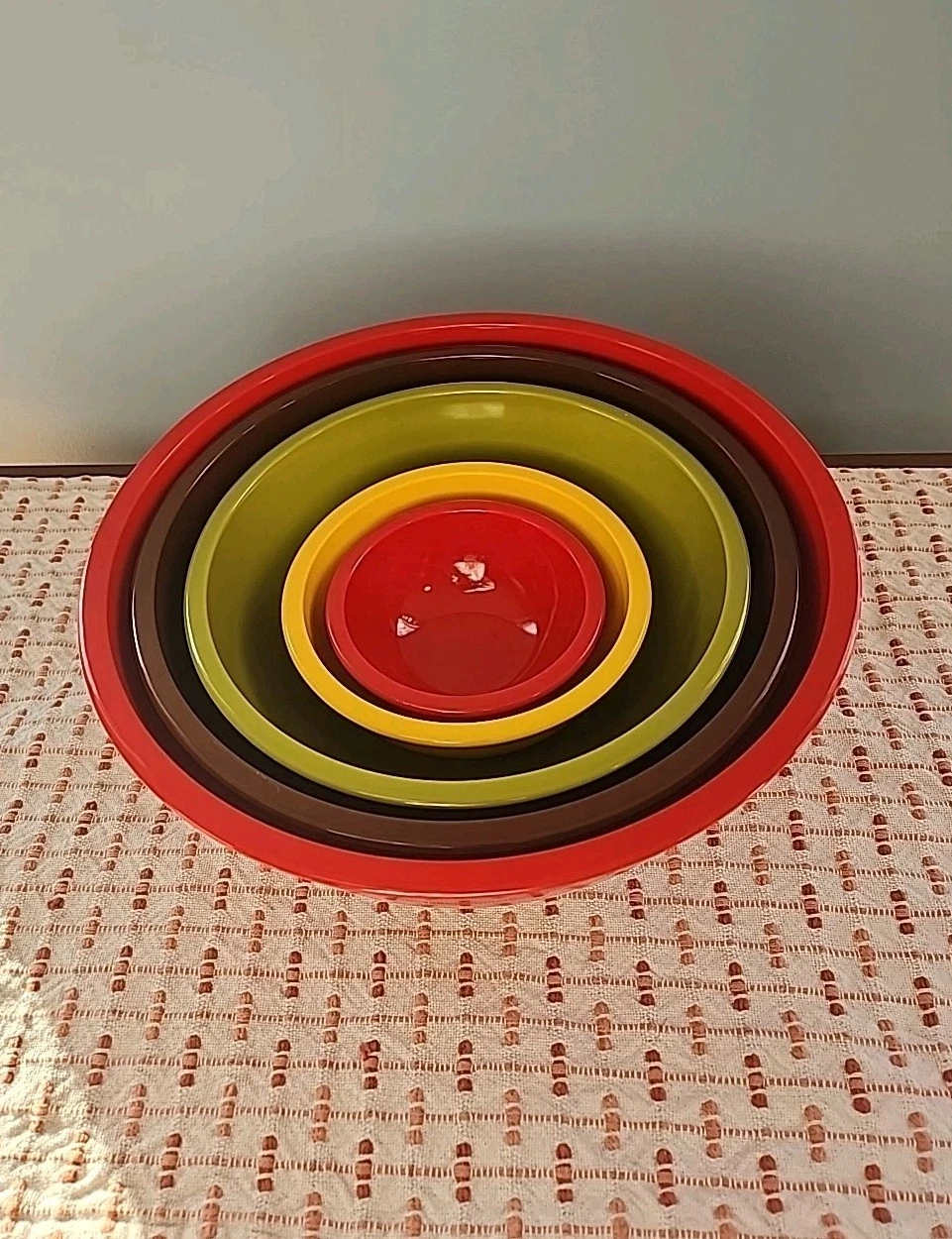Vintage Crate & Barrel Zak Designs Set of 5 Melamine Nesting Mixing Bowls
Opens in a new window or t