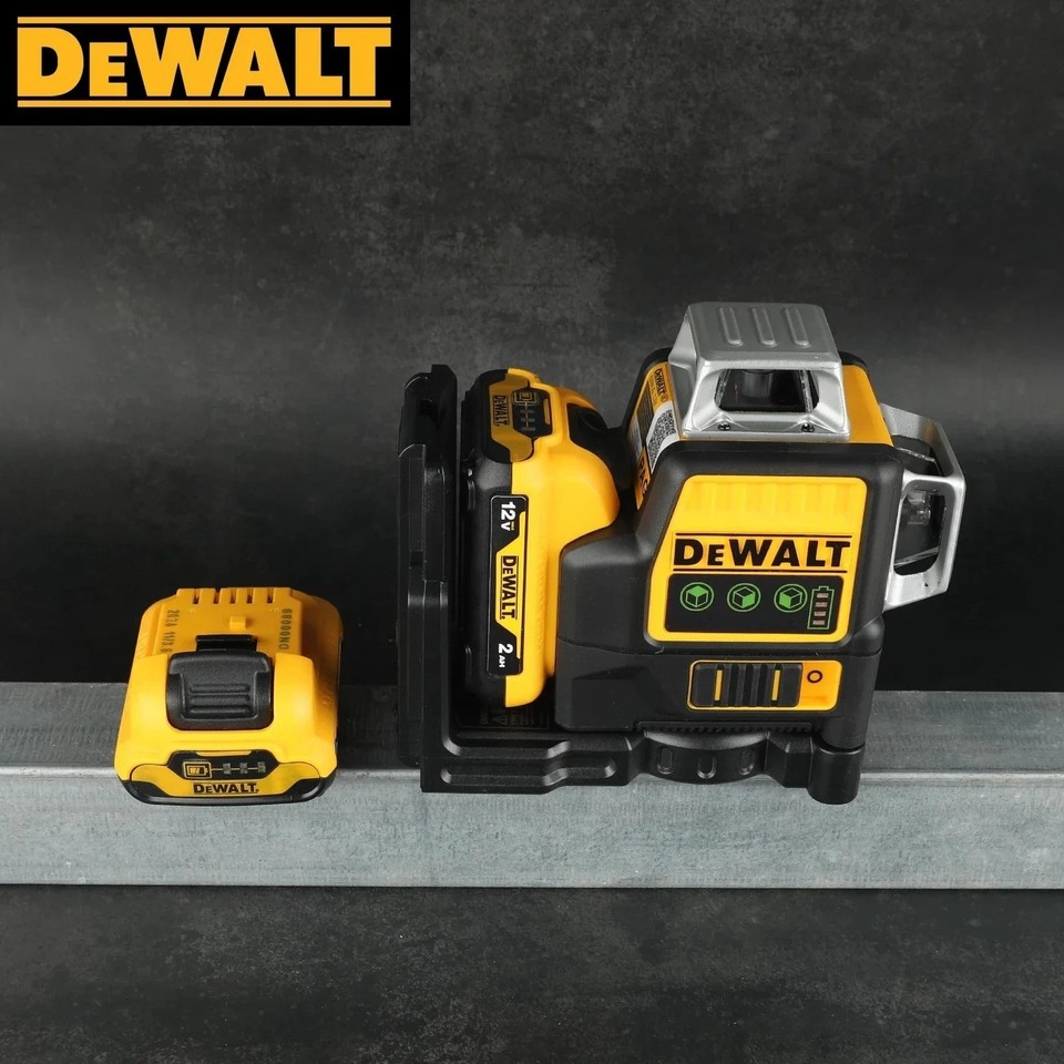 DeWalt DW089LG 12V Green 3x360° Laser Level – Self-Leveling, Magnetic, Compact W/ Battery & Charger