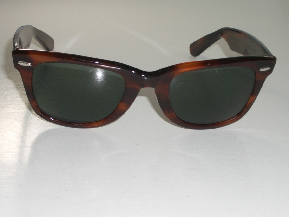 1980's VINTAGE B&L RAY-BAN L2052 G15 UV GLASS TORTOISE WAYFARERS