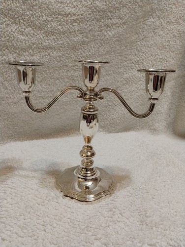 Wm. Rogers & Son Pair Of Silver plated Victorian Rose 3 Lite Candelbrum - Picture 11 of 14