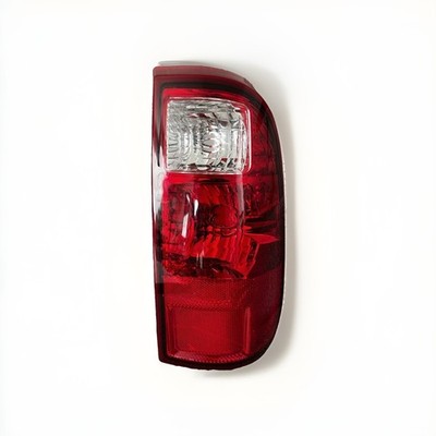 Eagle Eyes FR501-U000R Right Tail Light Assembly For 08-16 F-250 SD F-350 SD