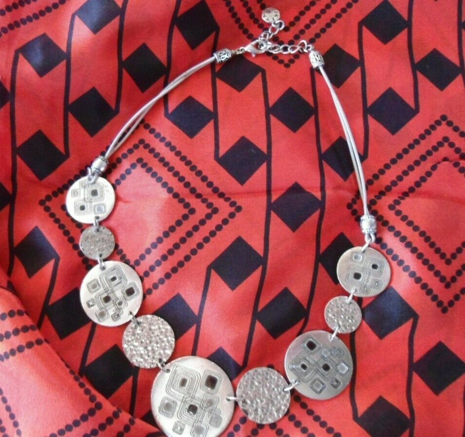 Collier IKITA Paris — Chaîne En émail Argent, Beige Et Brun, Avec Fermoir Mousqueton
