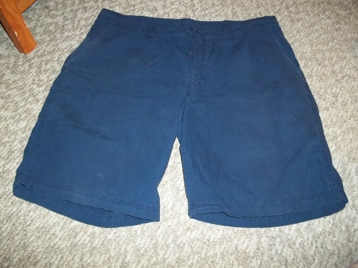 Short Columbia Homme - Bleu Marine - Taille 36W X 10L - Devant Plat (occasion)
