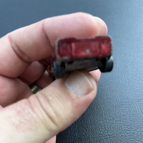 LOLA GT70 - Red wBlack Int 1969 Original Hot Wheels Redlines - Picture 7 of 15