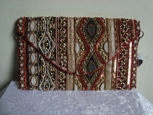 pochette perles ethnique