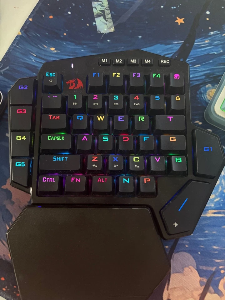 Redragon K585 PRO - Braune Schalter - Einhandtastatur Gaming - Bild 2 von 3